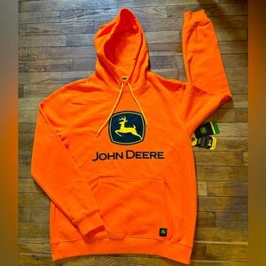 BNWT JOHN DEERE HOODIE 🦌